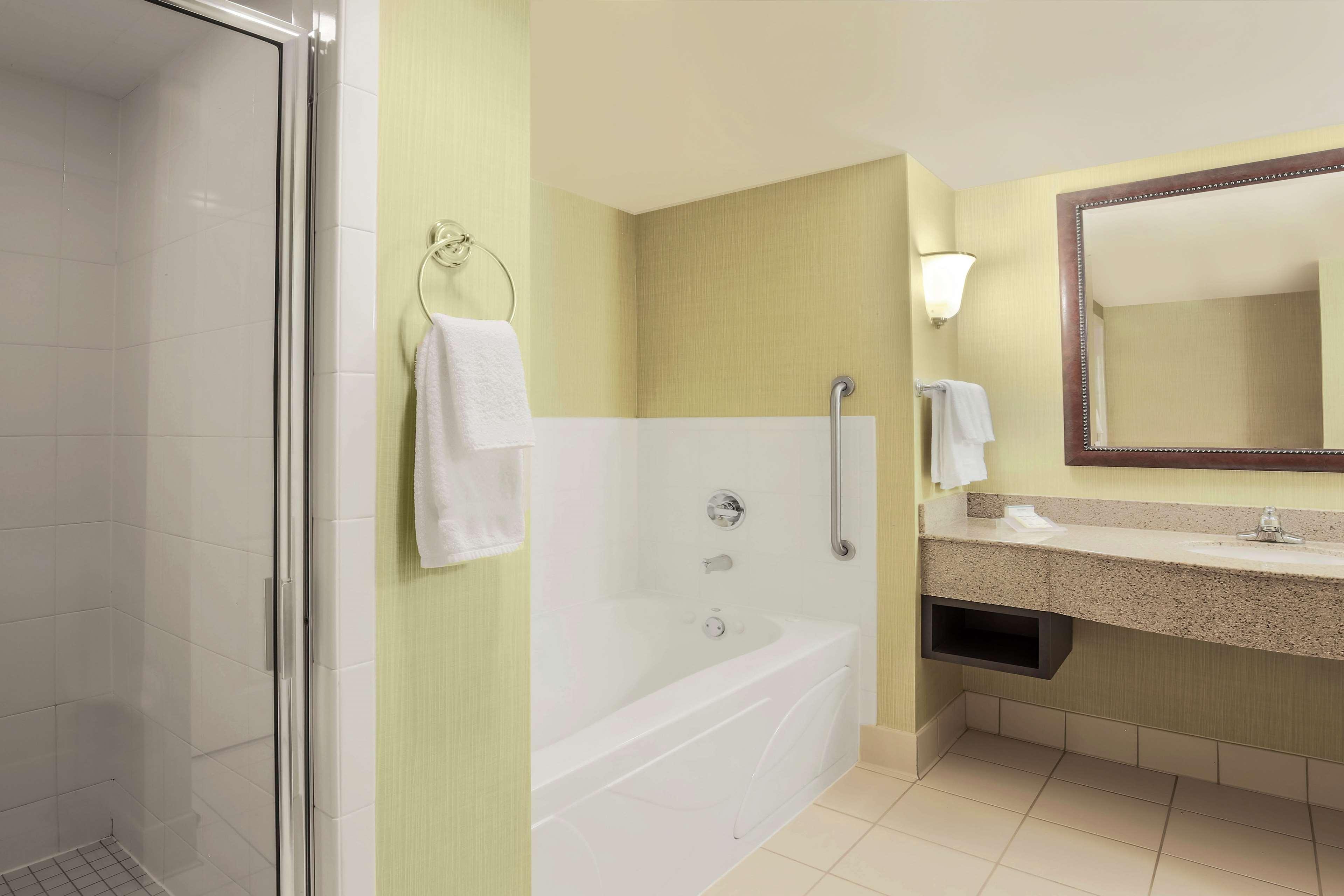 Hilton Garden Inn Chicago/Midway Airport Bedford Park Εξωτερικό φωτογραφία